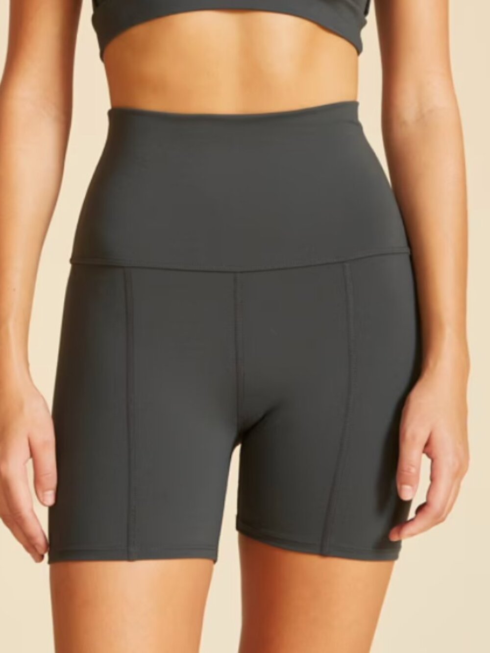 Live the Process Geometric Shorts Dark Blue (S) and Like New